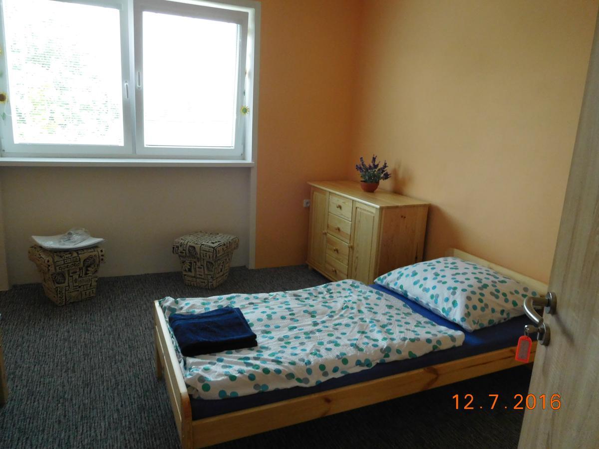Ubytovani V Soukromi Na Podluzi Josefov Bagian luar foto