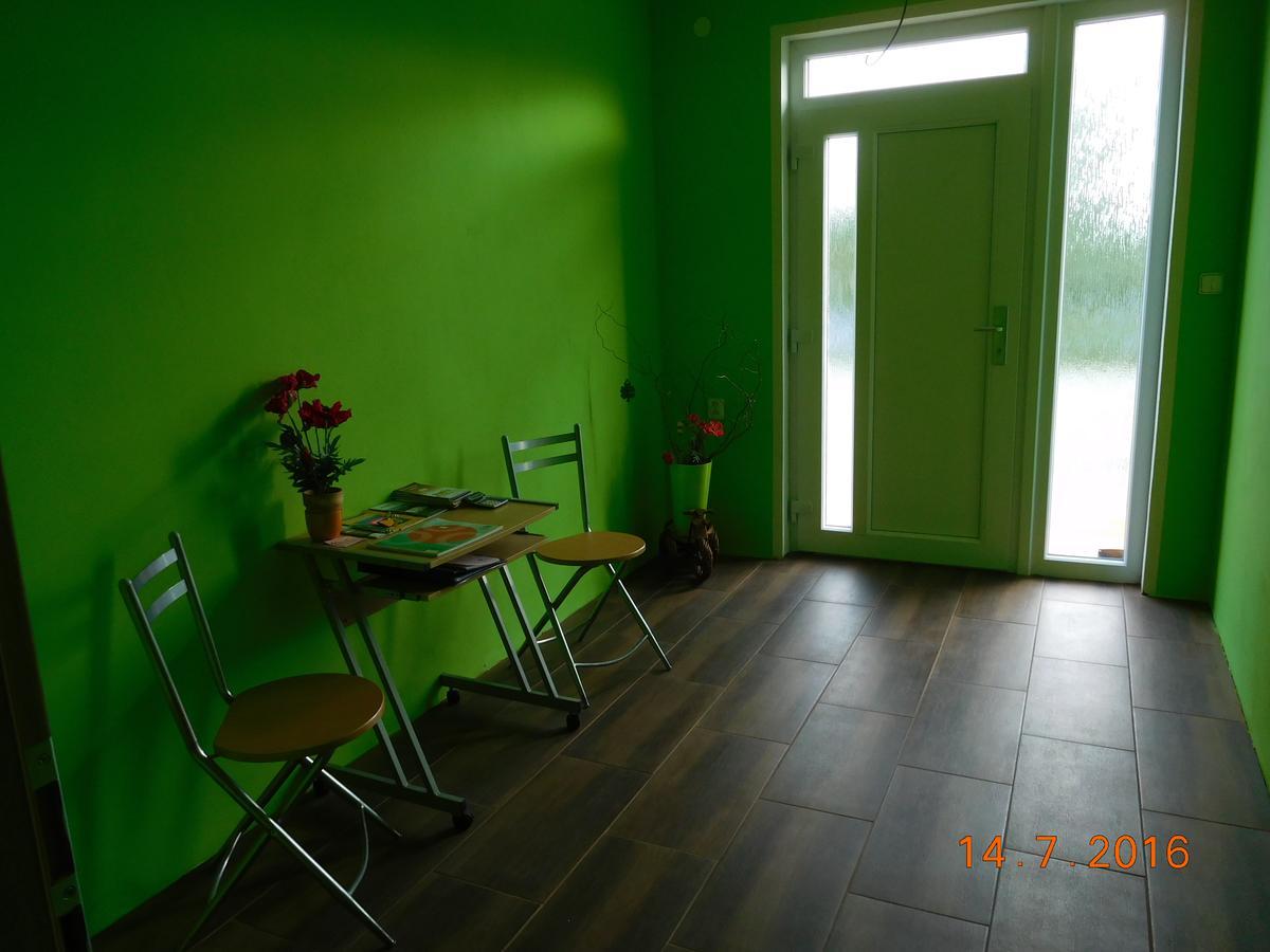 Ubytovani V Soukromi Na Podluzi Josefov Bagian luar foto